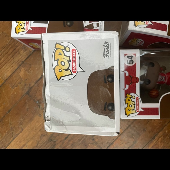 Michael Jordan (54) Funko Pop. - Picture 2 of 2